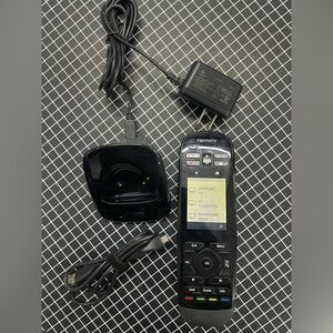 Logitech Harmony Ultimate One - Universal Remote